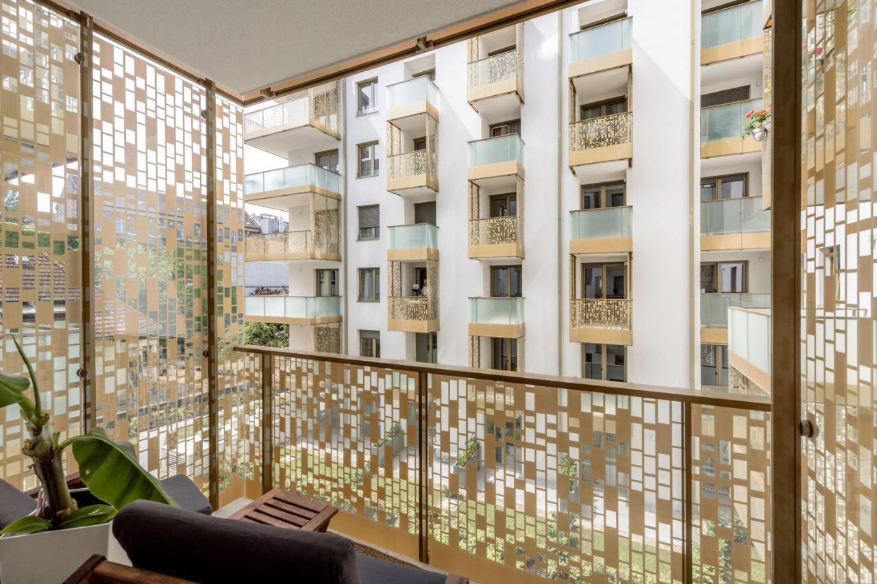 Walnut Tree Apartment Budapest Bagian luar foto