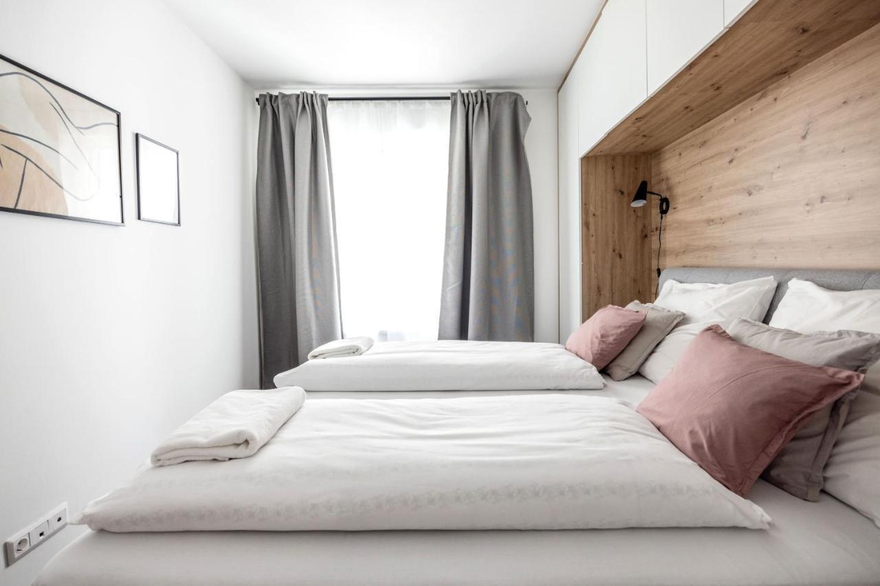 Walnut Tree Apartment Budapest Bagian luar foto